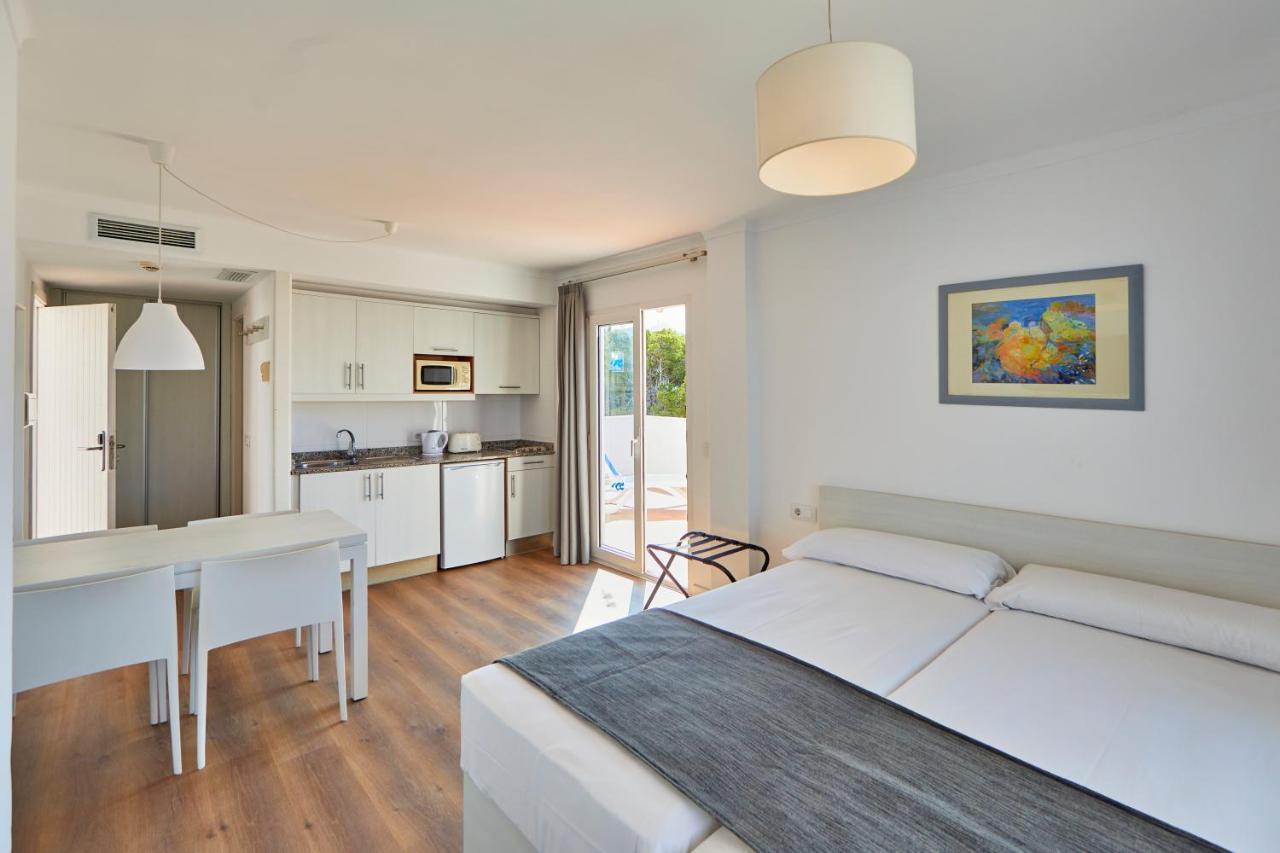 Ola Apartamentos Cala D'Or Ngoại thất bức ảnh