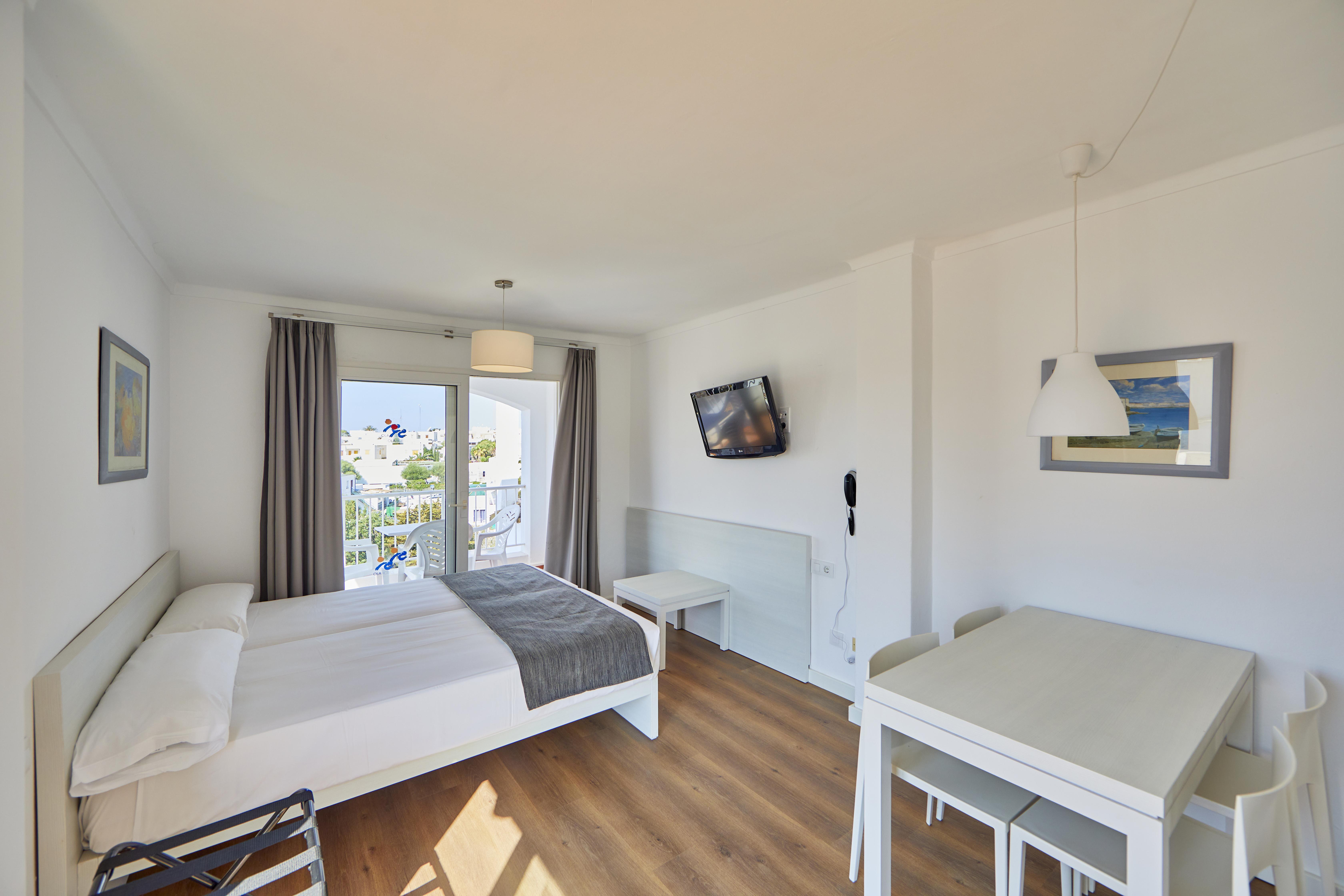 Ola Apartamentos Cala D'Or Ngoại thất bức ảnh